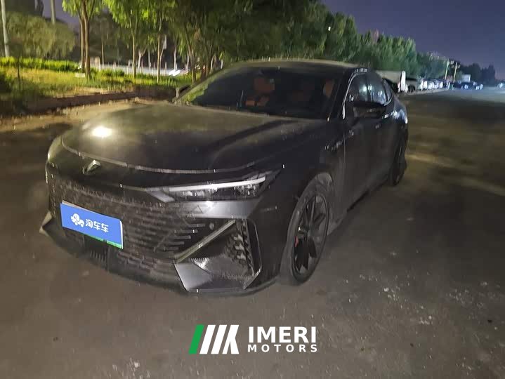 Changan UNI-V iDD 1.5T iDD 113km Smart Cool Edition - ავტომობილი ჩინეთიდან