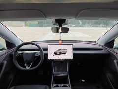 Tesla Model Y Long Range All-Wheel Drive - ფოტო 6