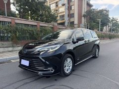 Toyota Sienna 2023 2.5L Hybrid Comfort Edition - ფოტო 1
