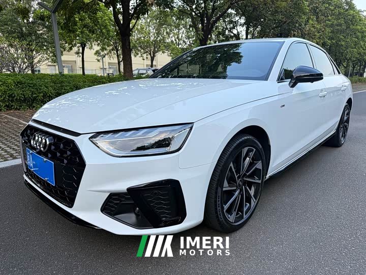 Audi A4L 40 TFSI Luxury Dynamic