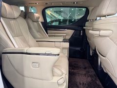 Toyota Alphard 2021 Hybrid 2.5L Premium Edition - ფოტო 12