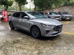 Ford Focus 2022 Sedan EcoBoost 180 Automatic Sport Edition - ფოტო 7