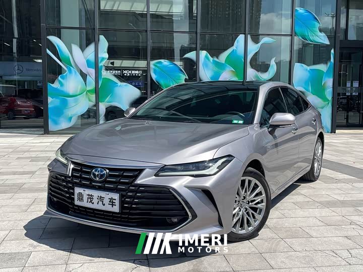 Toyota Avalon Hybrid 2.5L XLE Premium