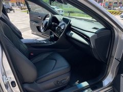 Toyota Avalon Hybrid 2.5L XLE Premium - ფოტო 13