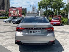 Toyota Avalon Hybrid 2.5L XLE Premium - ფოტო 4
