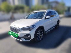 BMW X1 sDrive20Li Fashion - ფოტო 1