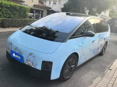 Li Auto MEGA Home Family Edition - ფოტო 1