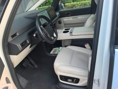 Li Auto MEGA Home Family Edition - ფოტო 9
