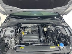 Volkswagen Golf 280TSI DSG R-Line 50th Anniversary Edition - ფოტო 10