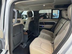 Land Rover Defender 2020 110 P400 Dark Edition - ფოტო 14