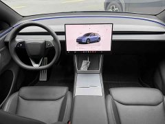 Tesla Model Y L Long Range All-Wheel Drive - ფოტო 11