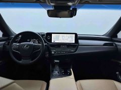 Lexus ES 200 Excellence Edition - ფოტო 4