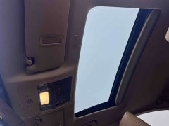 Lexus ES 200 Excellence Edition - ფოტო 8