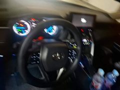 Toyota Harrier Hybrid 2.5L CVT FWD Luxury - ფოტო 12