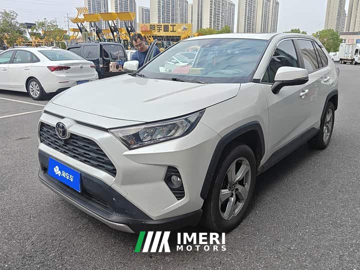 Toyota RAV4 2021 2.0L CVT FWD Fashion Plus Edition - ავტომობილი ჩინეთიდან