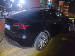 Tesla Model Y Standard Range RWD - ფოტო 3