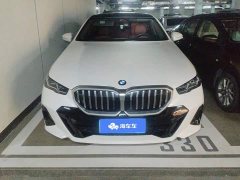BMW 5 Series 525Li M Sport Package - ფოტო 2