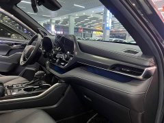 Toyota Crown Venza 2.0T AWD Sport Edition - ფოტო 12
