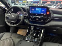 Toyota Crown Venza 2.0T AWD Sport Edition - ფოტო 13