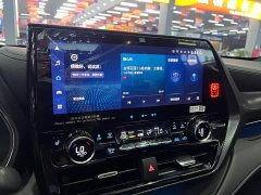 Toyota Crown Venza 2.0T AWD Sport Edition - ფოტო 17
