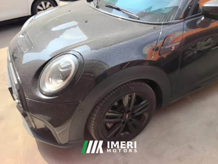 BMW MINI 5-Door Cooper S Black Edition 2.0T - ავტომობილი ჩინეთიდან