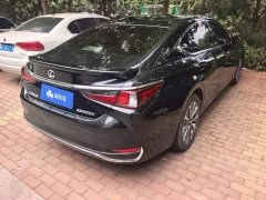 Lexus ES 2022 300h Excellence Edition - ფოტო 3