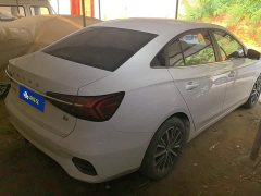 SAIC MG i5 1.5L CVT Diamond Edition - ფოტო 3