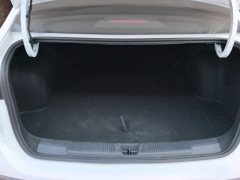 SAIC MG i5 2023 1.5L CVT Luxury - ფოტო 4