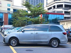 Buick GL8 Land Business Class Comfort Edition - ფოტო 2
