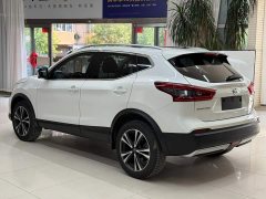 Nissan Qashqai 2.0L CVT XV Premium Luxury - ფოტო 6