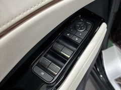 Lexus LM 2023 500h Six-Seat Premium Edition - ფოტო 12