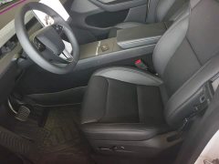 Tesla Model Y Rear-Wheel Drive - ფოტო 9