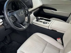 Lexus LM 2023 500h Six-Seat Premium Edition - ფოტო 8