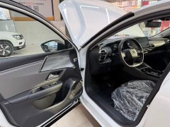 Dongfeng Versailles C5 X 2024 1.6T Extraordinary Edition - ფოტო 8
