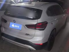 BMW X1 sDrive20Li Fashion Edition - ფოტო 3