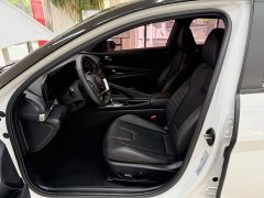 Hyundai Elantra 2022 1.5L CVT 20th Anniversary Edition - ფოტო 16