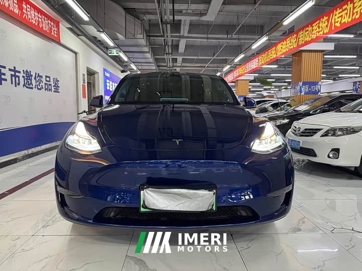 Tesla Model Y Long Range All-Wheel Drive