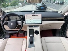 AITO M5 Extended Range RWD Standard - ფოტო 6