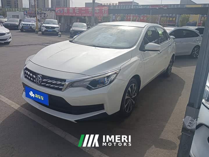 Nissan Venucia D60 2019 100k Glory 1.6L XE Manual Chenxiang Edition China VI - ავტომობილი ჩინეთიდან