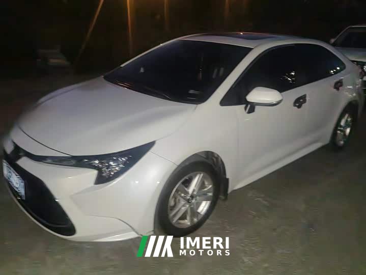 Toyota Corolla 1.8L CVT Luxury - ავტომობილი ჩინეთიდან