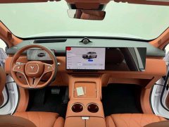 Voyah Lantu Taishan X8 Plug-in Hybrid ULTRA - ფოტო 2