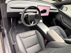 Tesla Model Y Rear-Wheel Drive - ფოტო 10