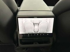Tesla Model Y Rear-Wheel Drive - ფოტო 12