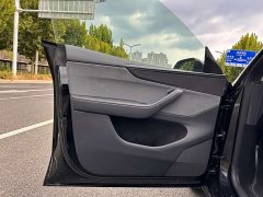 Tesla Model Y Rear-Wheel Drive - ფოტო 9