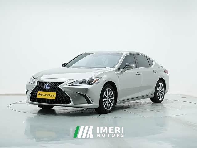 Lexus ES 2021 300h Excellence - ავტომობილი ჩინეთიდან