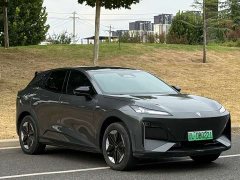 Deepal Deep Blue S07 520Max Huawei Qiankun Intelligent Driving ADS SE Pure Electric - ფოტო 3