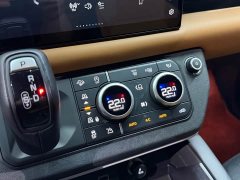 Land Rover Defender 2024 110 3.0T P400 X-DYNAMIC HSE - ფოტო 19