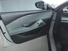 Geely Galaxy E8 700km Long-Range Smart Driving Edition - ფოტო 7