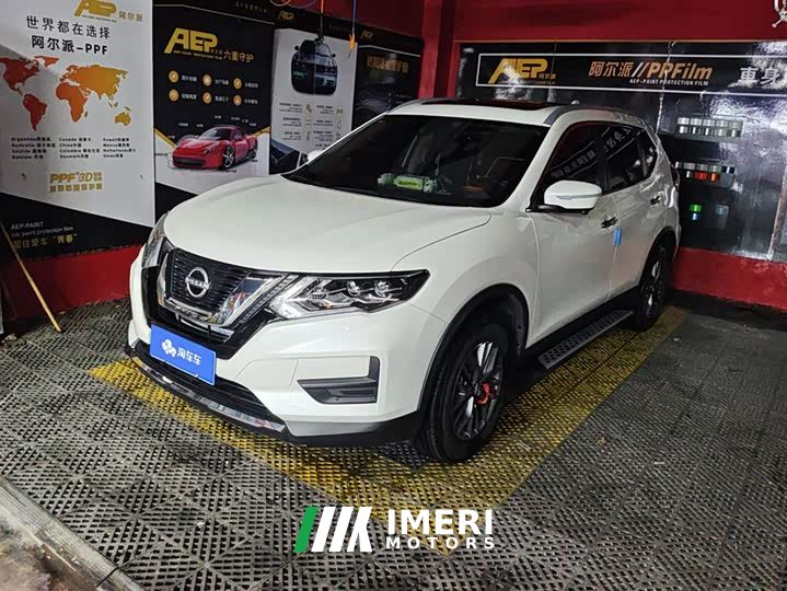 Nissan Qashqai Honor 2.0L FWD Premium - ავტომობილი ჩინეთიდან