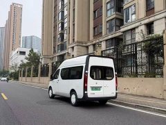 Changan Kaicheng V919 Speed Transport Cabin Ningde Times 53kWh Short Wheelbase High Roof Smart 6-Seater - ფოტო 4